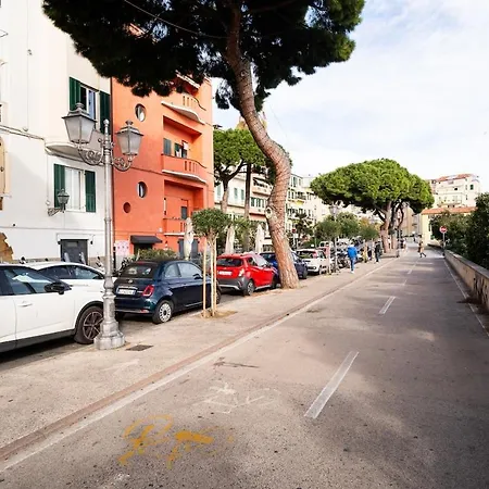Apartment Gaudio 53 - Loft In Center Sanremo
